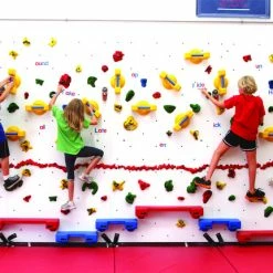 Everlast Adaptive Traverse 12 Foot Wall With Cordless Mat Locking System, With Red Mat